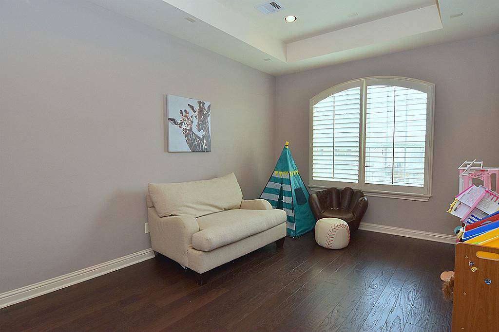 Prewired media room, can be used as  play room, or flex space!
