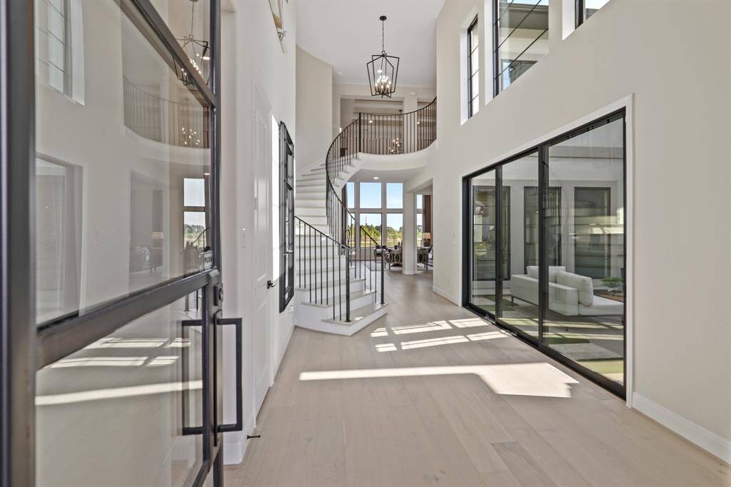 REPRESENTATIVE PHOTO: Colors and options vary. Confirm options and selections with onsite Community Sales Manager.