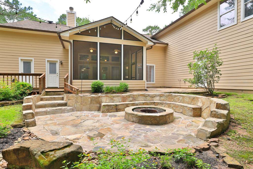 Can you picture your summer evenings gathered around the firepit, s’mores, anyone? It’s the perfect spot to unwind, share stories with friends and family, and maybe even catch a glimpse of fireflies dancing in the distance. A cozy, inviting space that brings everyone together under the stars.