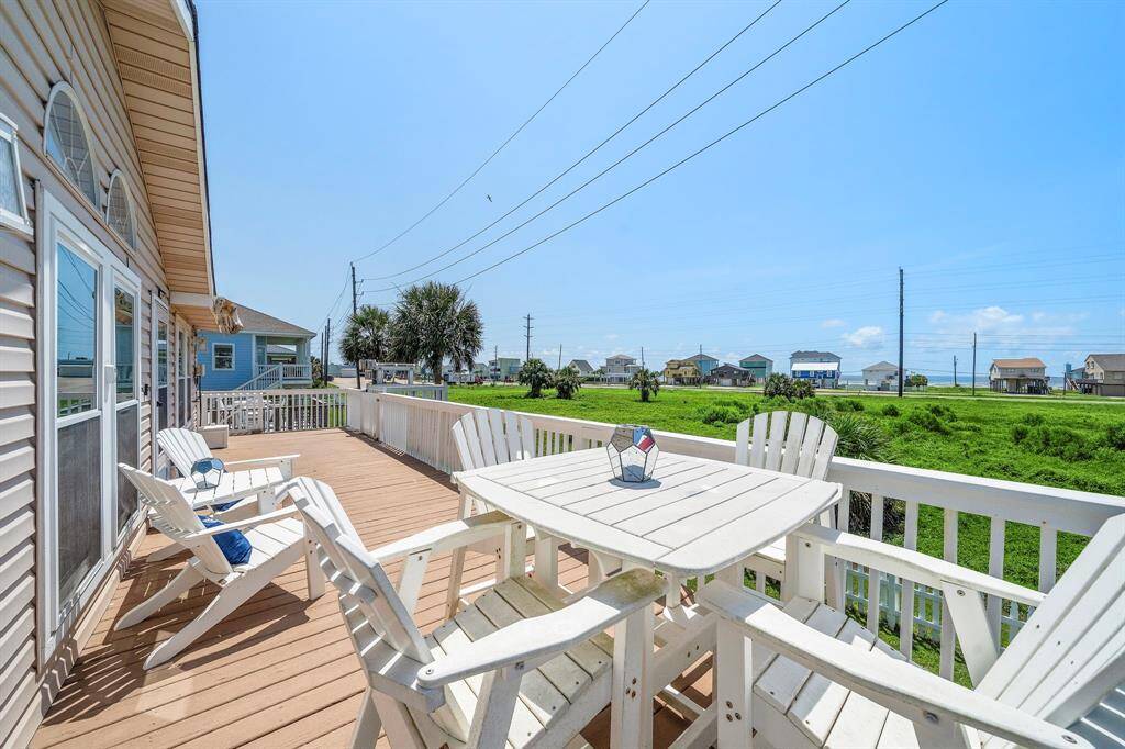 Gulf views are even more incredible in person. Hear the waves, see beachside sunrises, and get away from it all at Mermaid Manor!