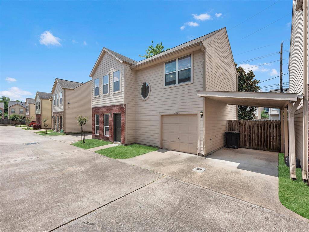 Lastly, a view of the one car garage AND one car carport. Don't wait... schedule your showing today!