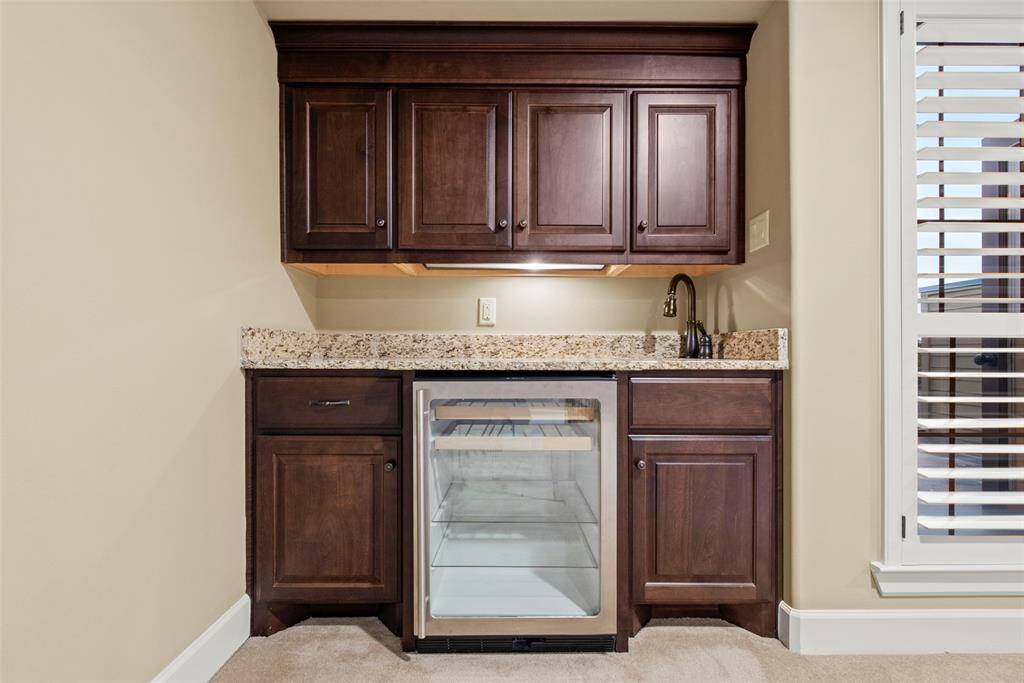 Fourth floor wet bar great for outdoor gatherings