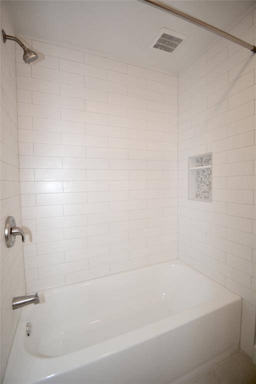 Secondary bathtub
