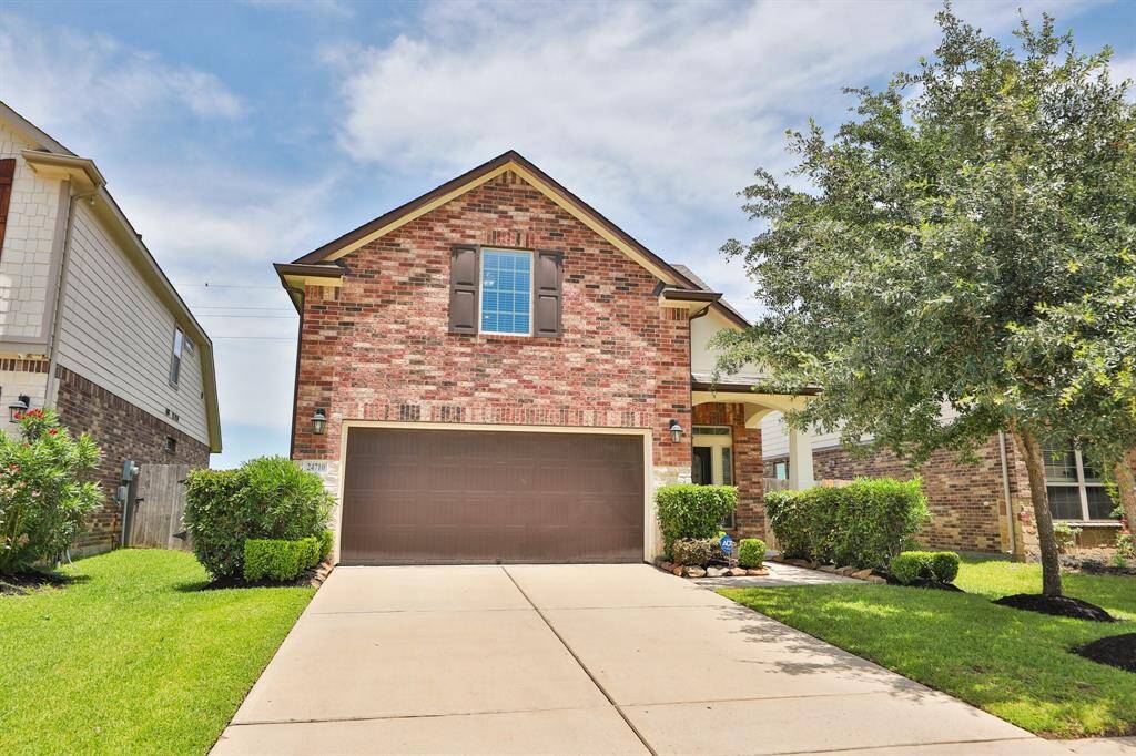 Welcome to 24710 Royal Pike Drive located in the great community of King Crossing.
