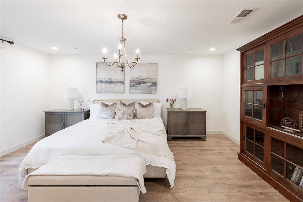 The primary bedroom that measures 17x13