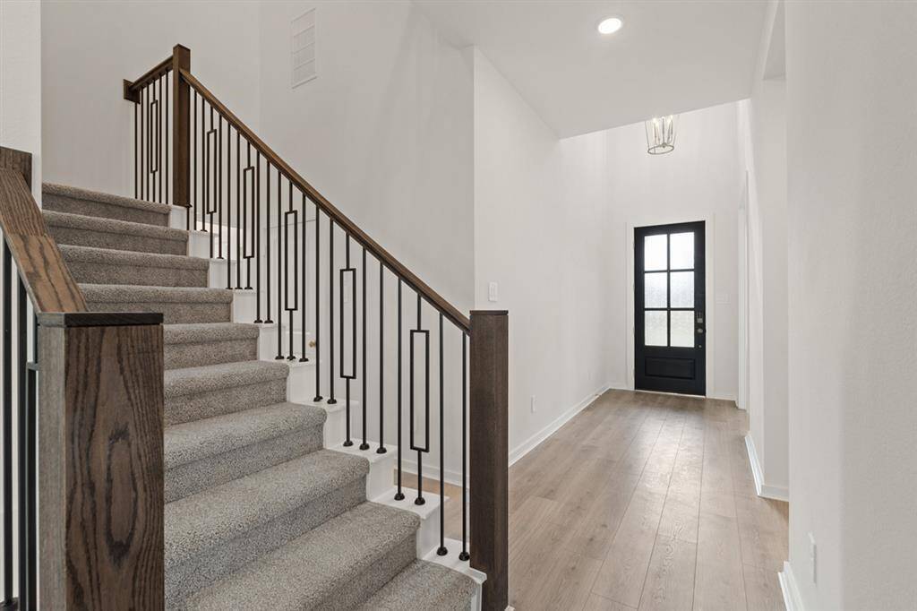 2818PeachValleyRoadMIDLR018