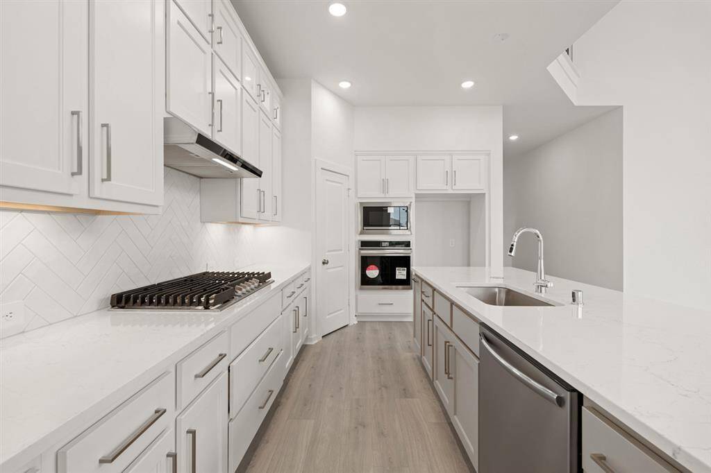 2818PeachValleyRoadMIDLR020