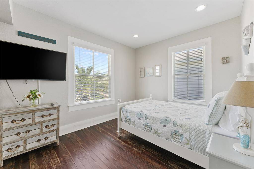 2nd Floor bedroom #2