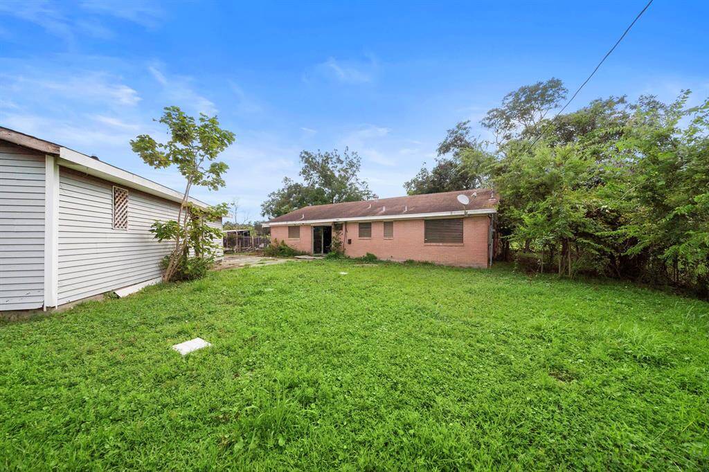 This home offers the unmatched privacy of living outside of a busy neighborhood.