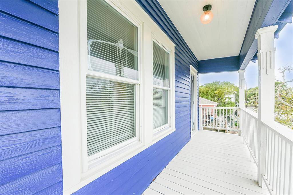 Upstairs porch