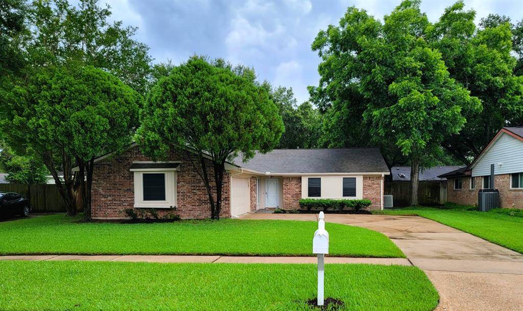 3135 Apple Dr.