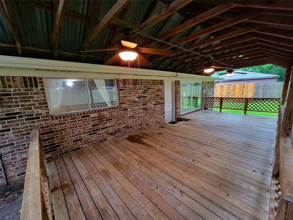Beautiful Covered deck patio