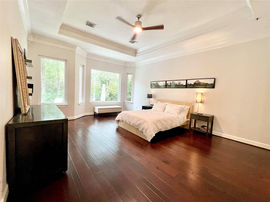The super spacious primary bedroom.