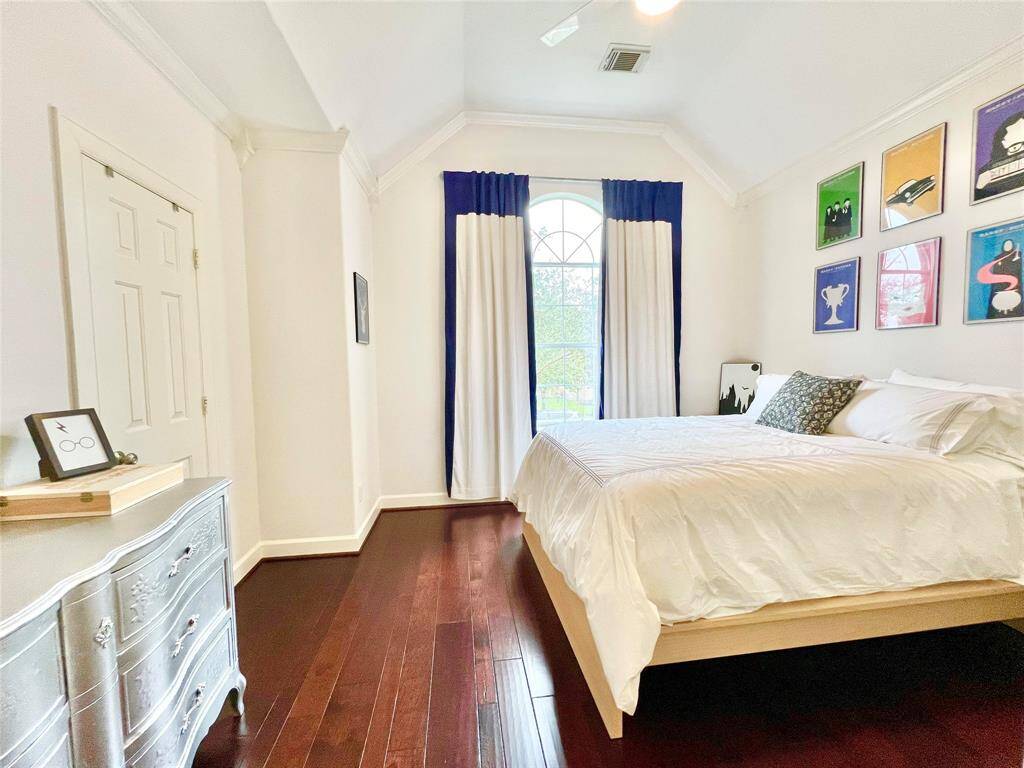 Another view of bedroom 2