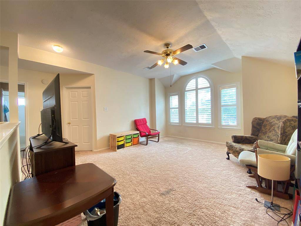 Spacious master bedroom provide a lot of potential to which ever way you like.