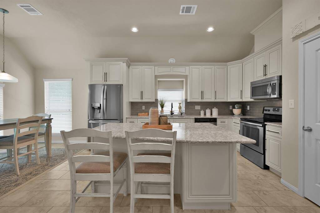 Kitchen remodeled in 2021 with quartz countertops and soft close cabinets and drawers.