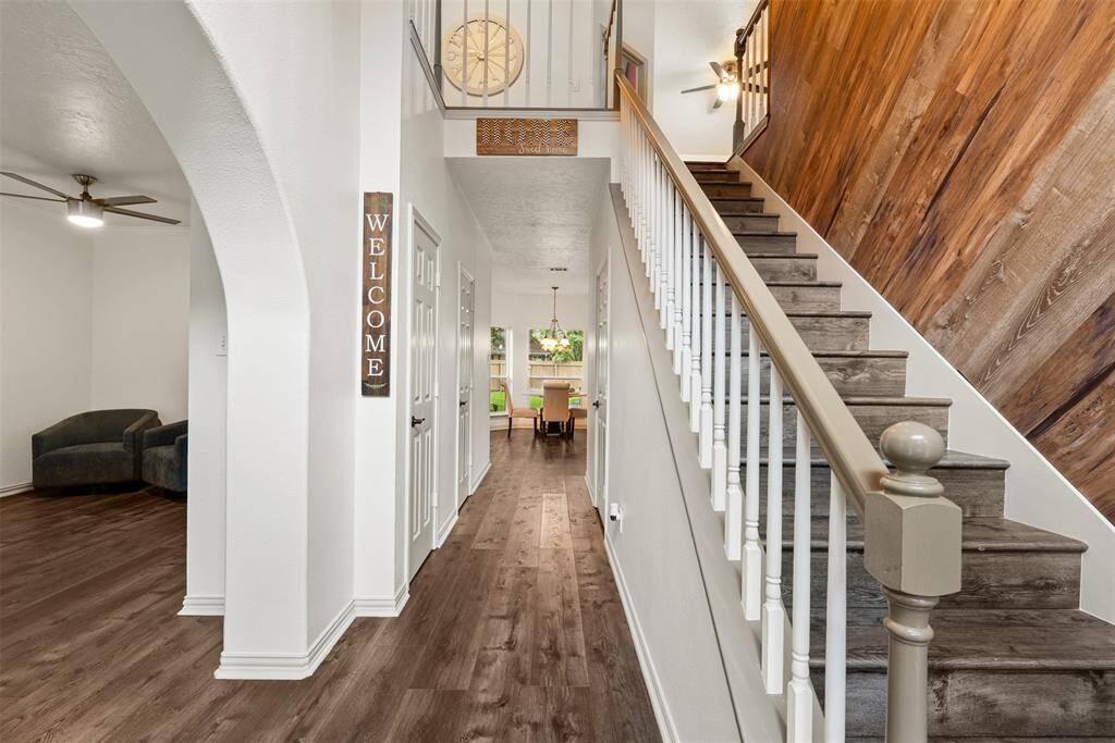 Beautiful grand Entryway.