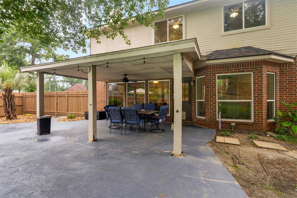 Outdoor Covered Patio!