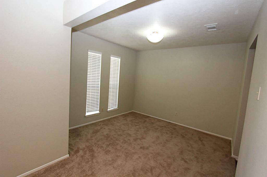 Formal living and dinning areas for those special family gatherings