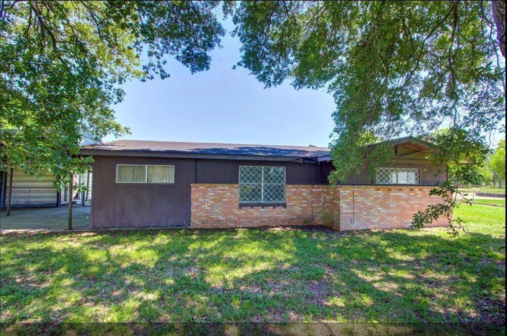 3 Bed 1.5 Bath