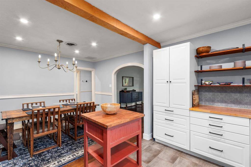 The open concept in the heart of this home mean you can remain a part of the festivities even when you are meal prepping.