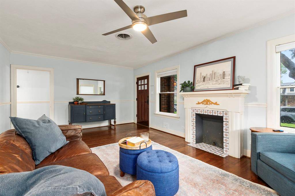 The spacious living room will accommodate a variety of furniture configurations, while also allowing space for a true entry area where you can greet guests.