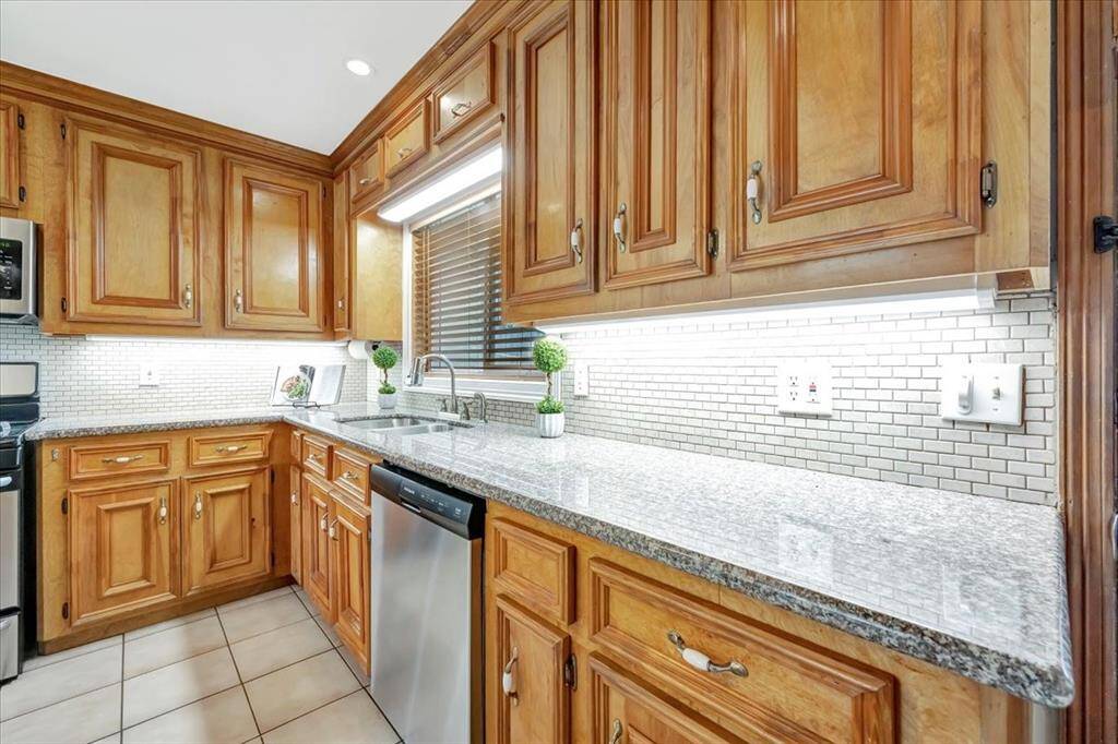 Spacious counters and ample cabinet space.