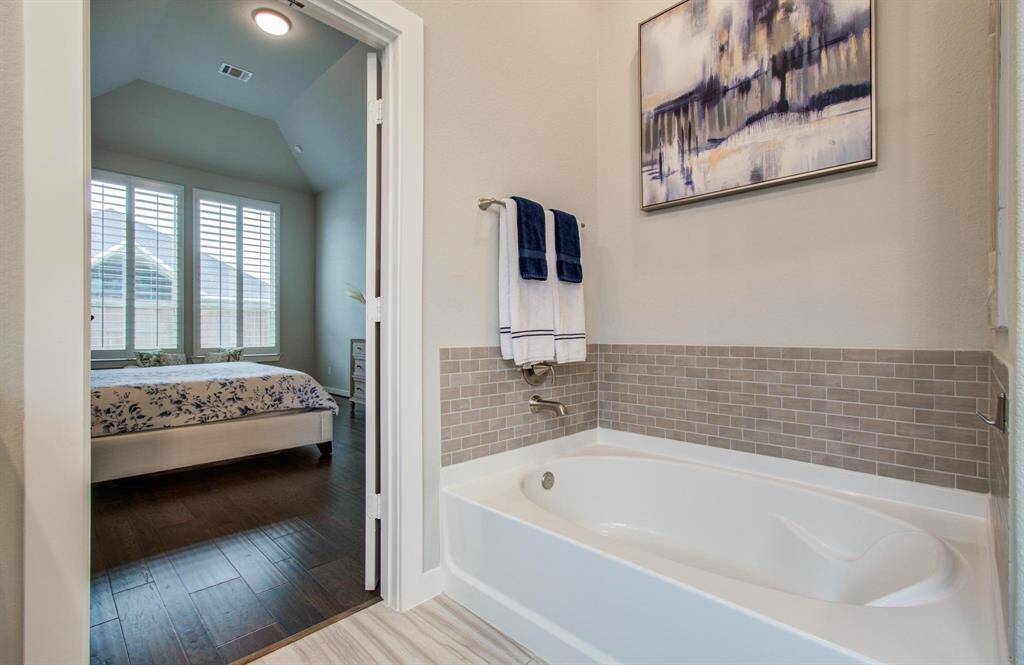 Primary tub