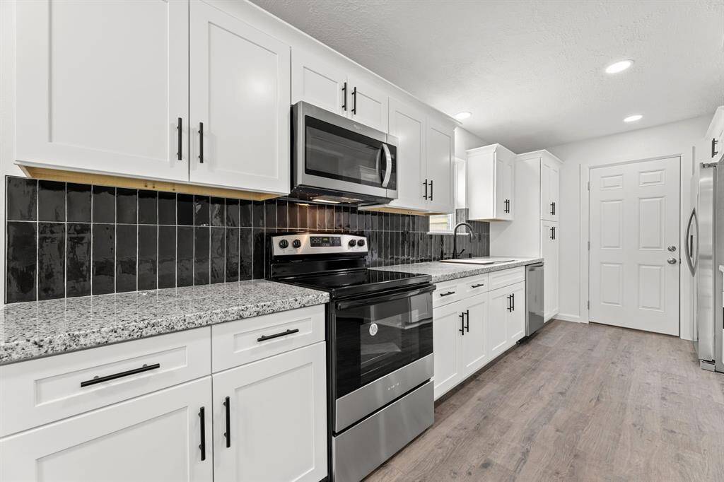So much counter space