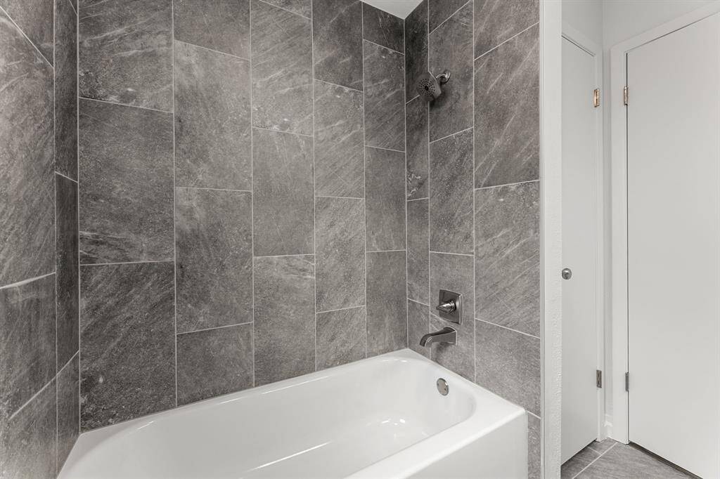 Gorgeous tile