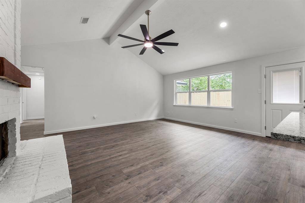 tons of light bathe the home
