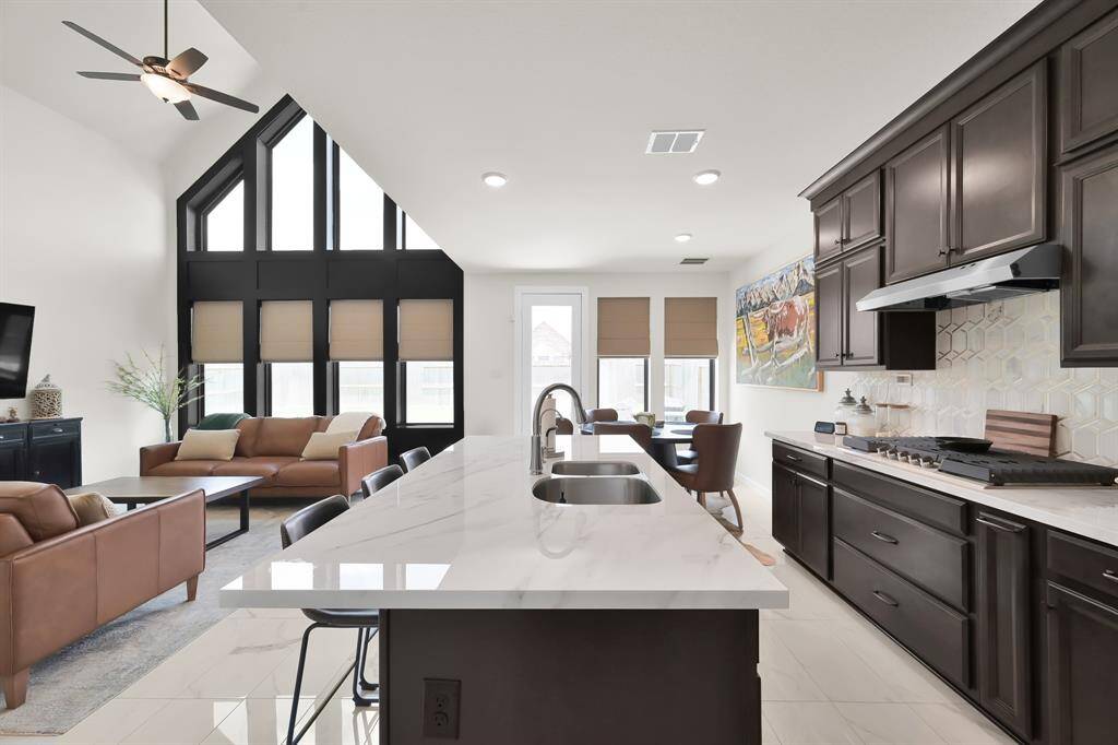 Modern kitchen with breathtaking views!