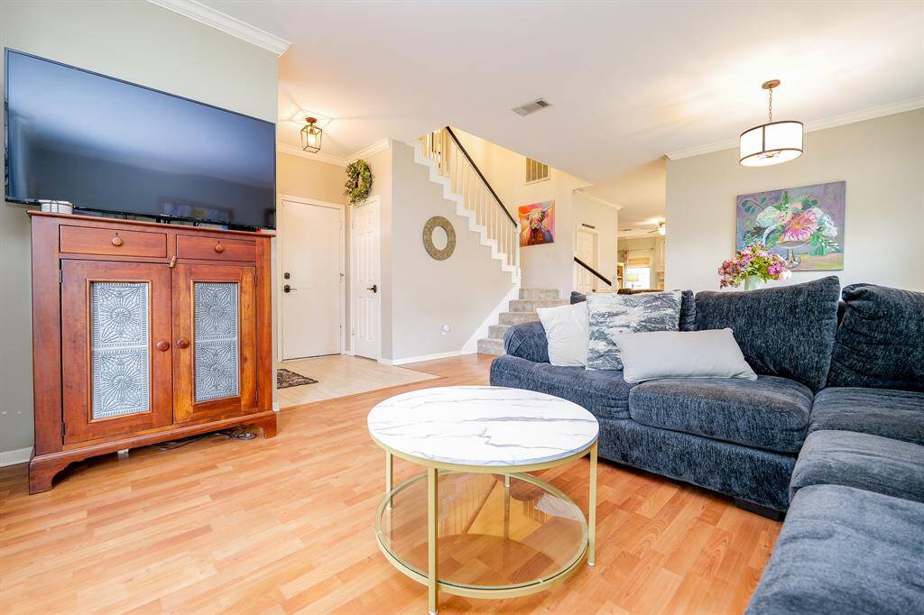 Perfect bonus space for entertaining or relaxing.