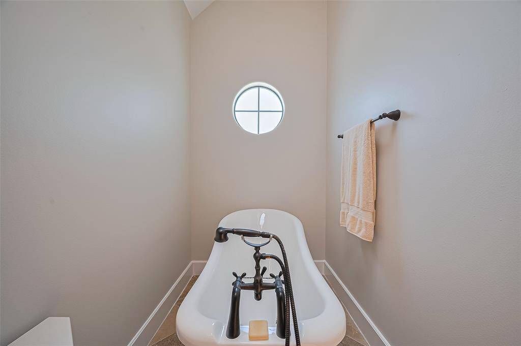 Special area for the bathtub