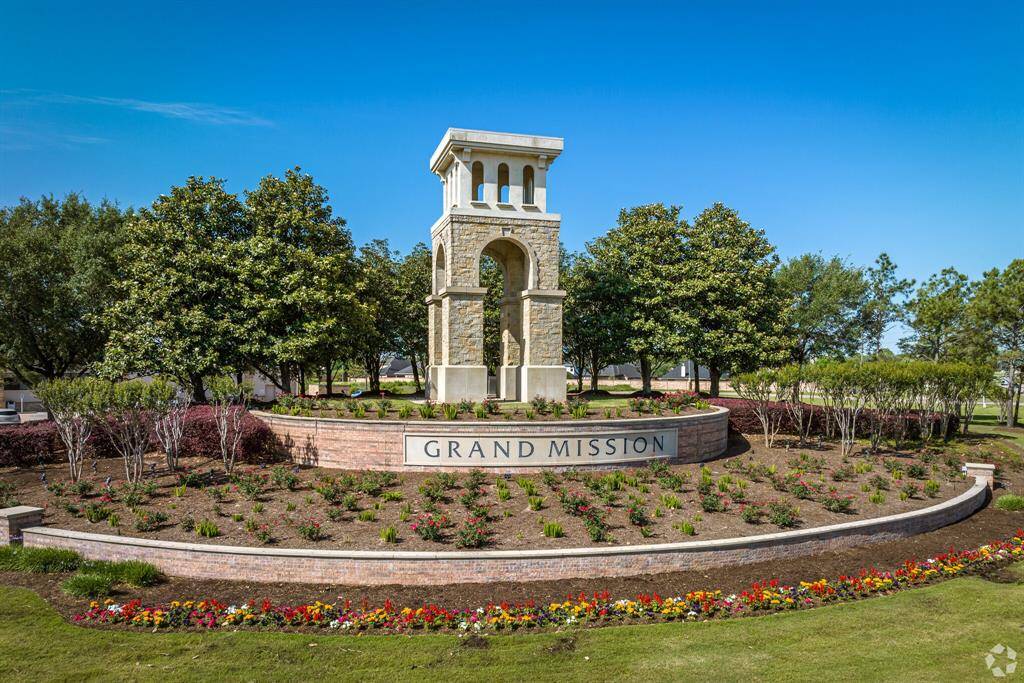 Grand Mission is quickly growing neighborhood offering residents many living options.