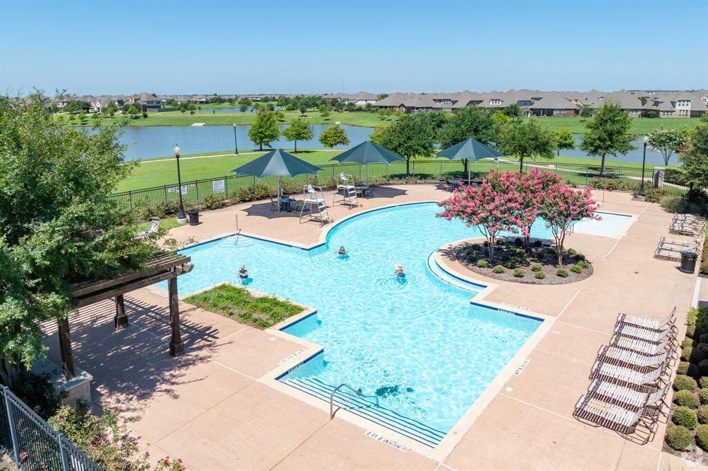 Grand Mission Estates has a beautiful resort style pool that residents can enjoy.
