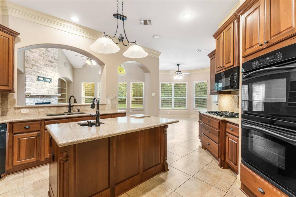 Open to Breakfast and Family rooms