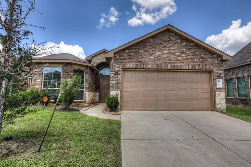 Located in Saddlebrook Village, just south of The Woodlands & zoned to Creekview Elementary.
