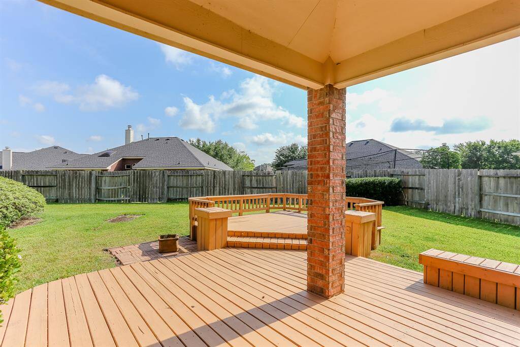 BACKYARD PATIO AND DECK IS THE PERFECT PLACE TO RELAX AND BOND WITH FAMILY & FRIENDS.