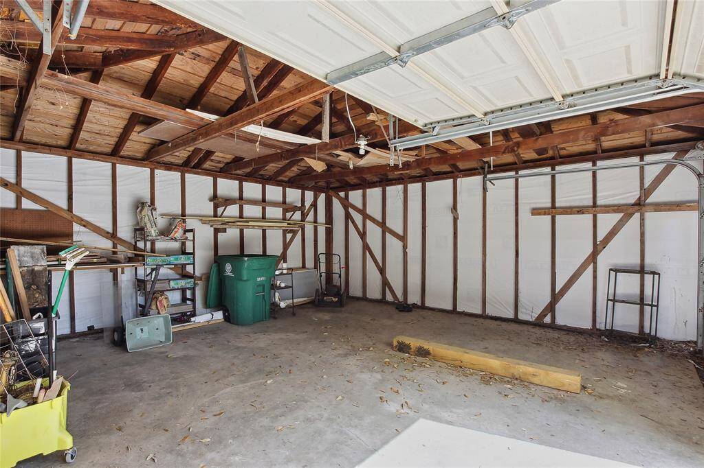 Detached Garage