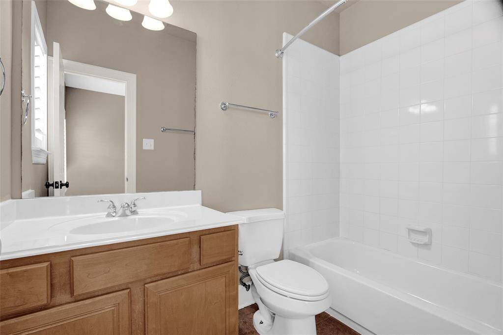 2nd bathroom