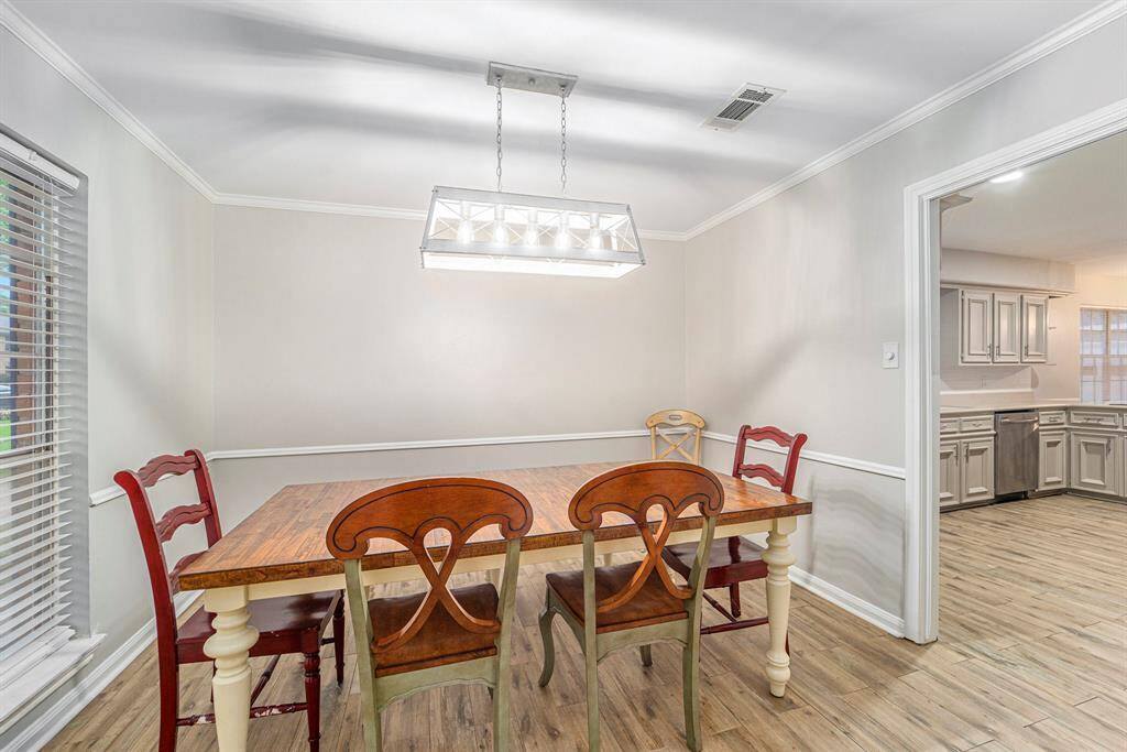 Formal dining room