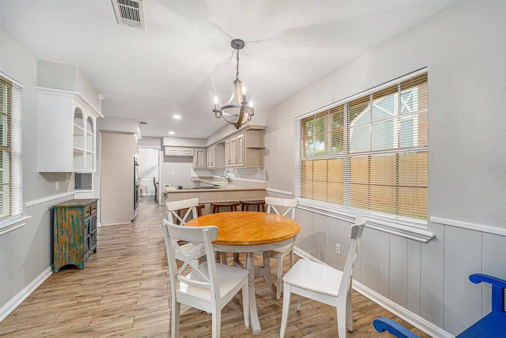 Breakfast nook