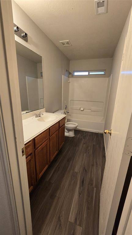 second bath upstairs