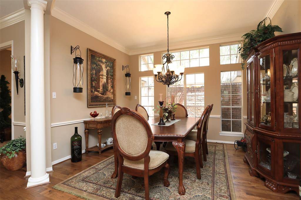 Formal dining