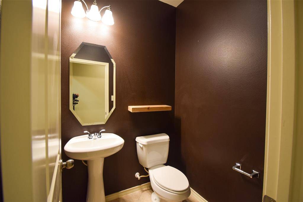 Powder room