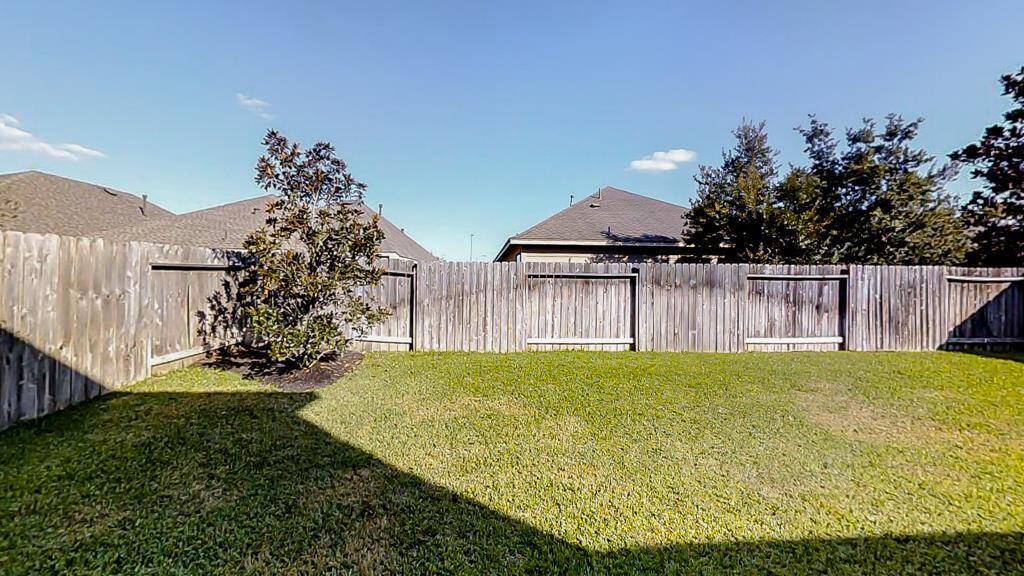 Huge backyard for kids or pets to run around