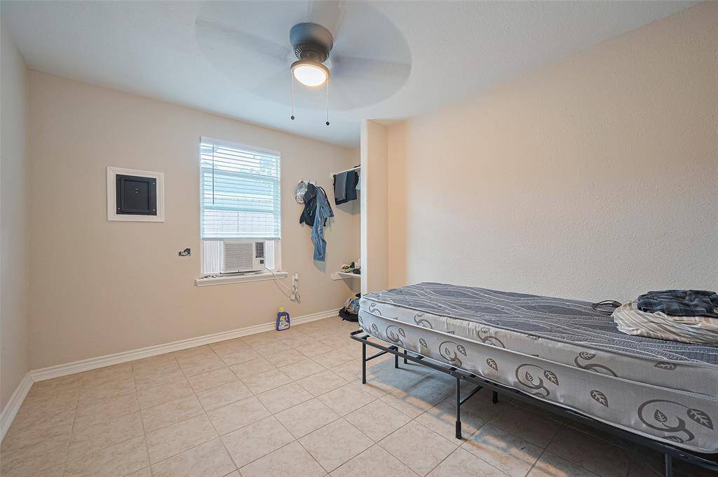 Room in garage