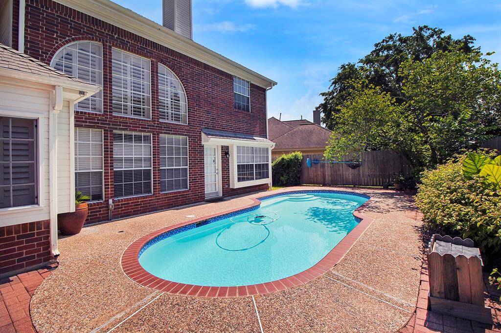 Sparkling pool.