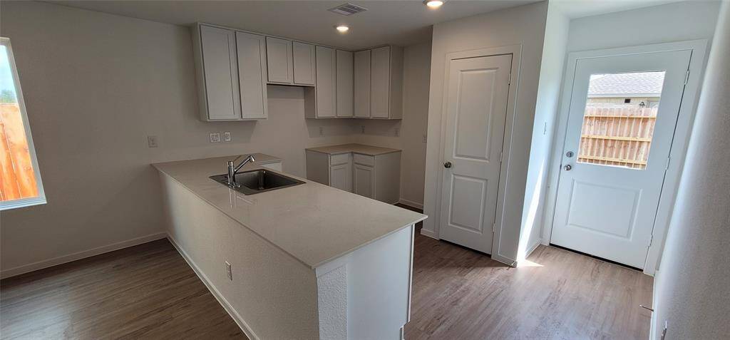 *Not actual home, pictures representative of same floor plan*